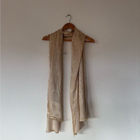 White and gold silk scarf main image 7